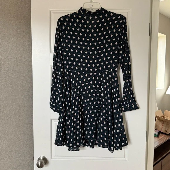 Zara Women’s Dark Blue & Green & White Geometric Print Long Sleeve Dress - Picture 9 of 10